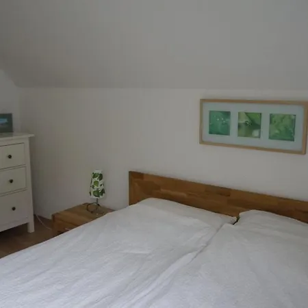Lakeside House Strasen *